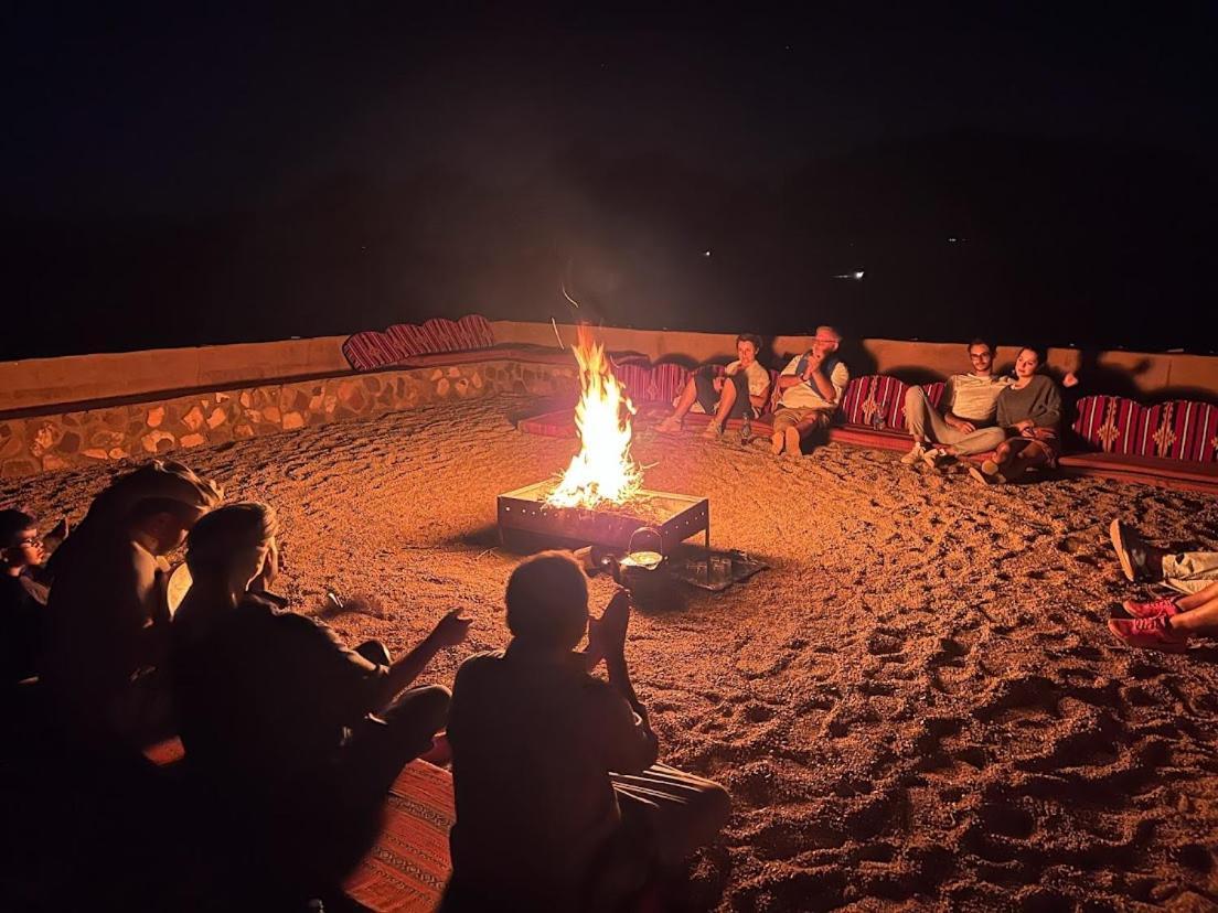 Wadi Rum Shooting Stars Camp Exterior foto