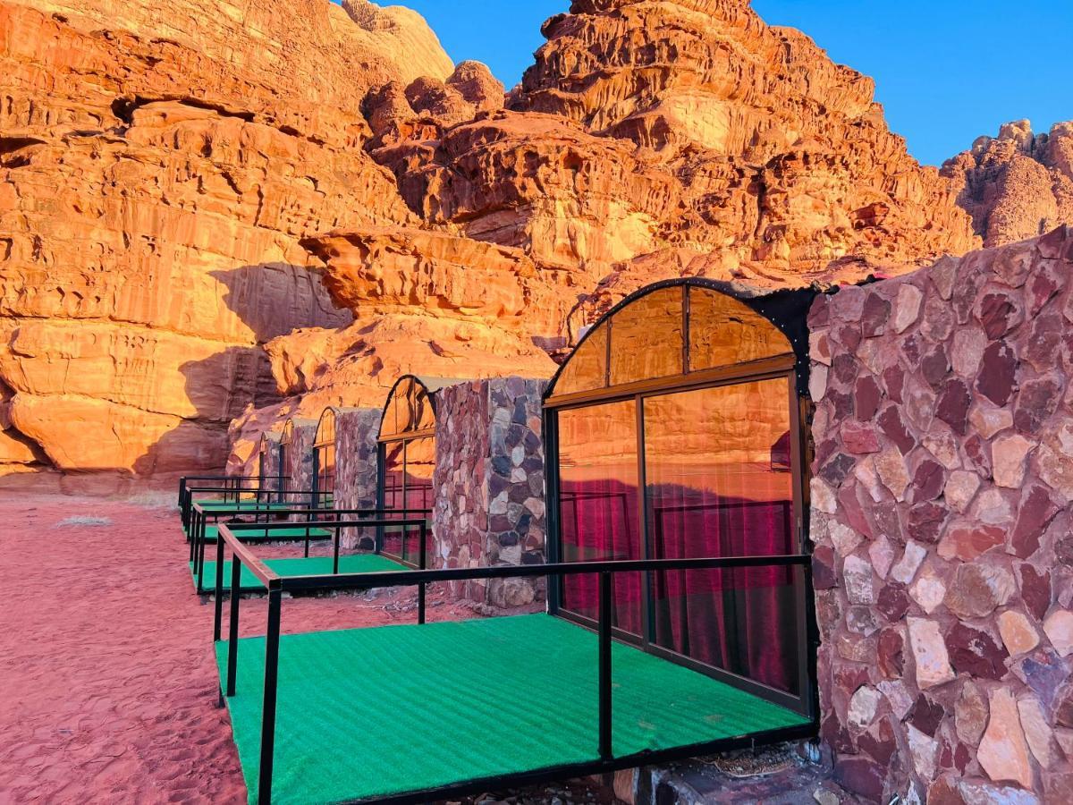 Wadi Rum Shooting Stars Camp Exterior foto