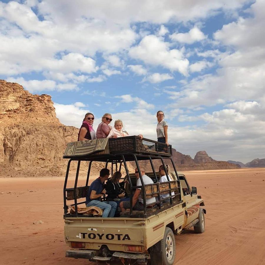 Wadi Rum Shooting Stars Camp Exterior foto