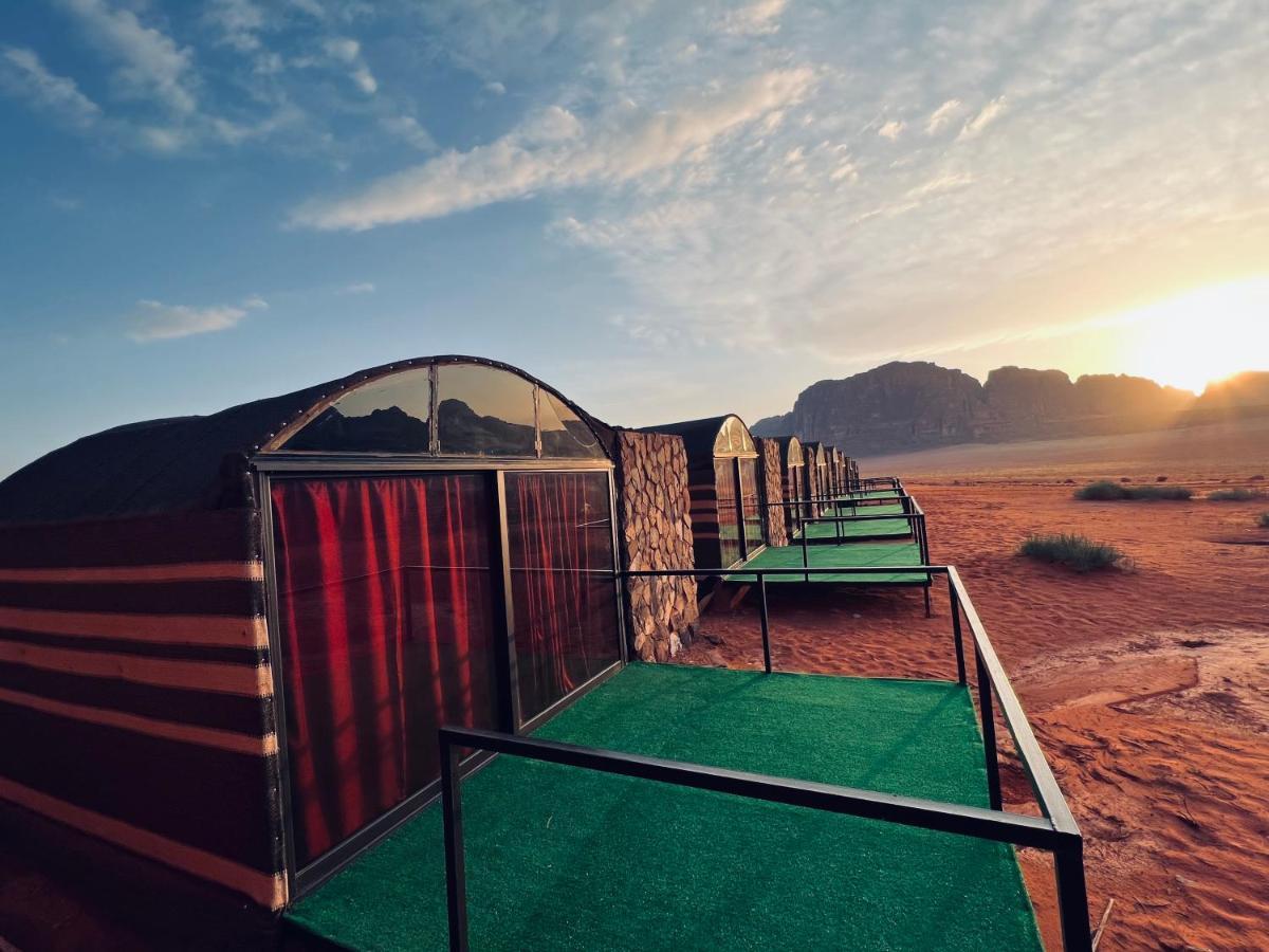 Wadi Rum Shooting Stars Camp Exterior foto